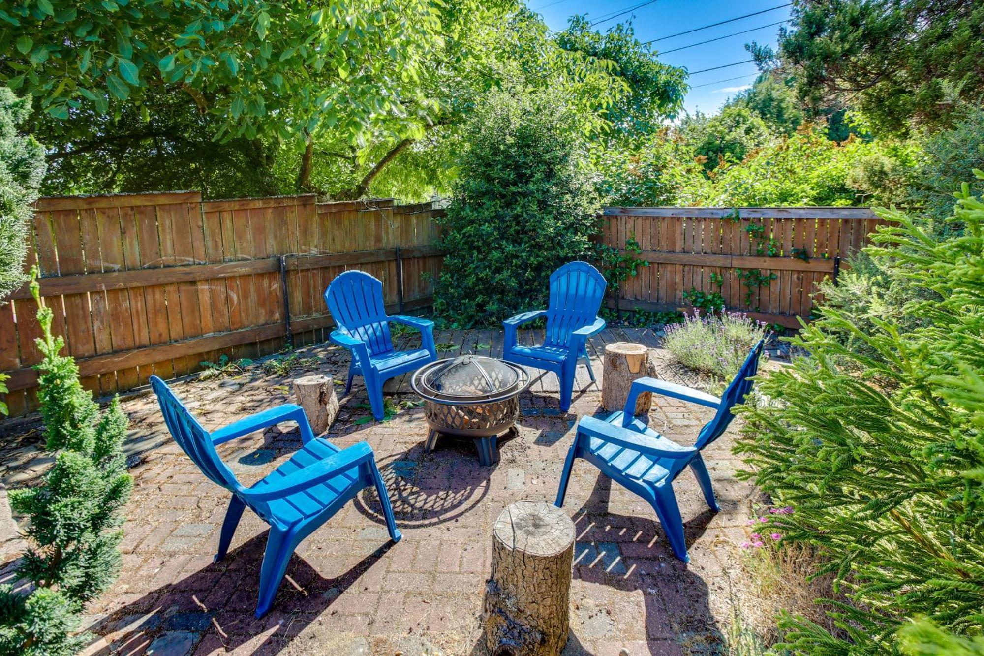 Updated Tacoma Home With Fire Pit! Buitenkant foto